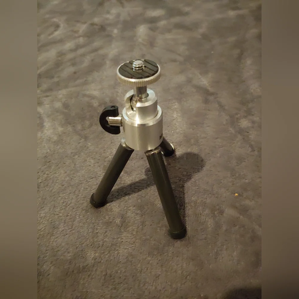 Targus Compact Tripod * Adjustable 5